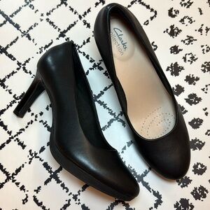 CLARKS Collection Black Leather Heels, Elegant & Comfy Women’s Shoes, Size 8.5 M